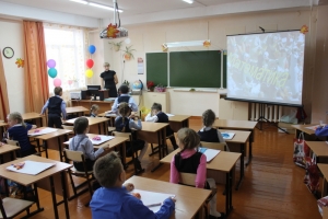 В школах Улан-Удэ активно собирают персональные данные учащихся и их родителей