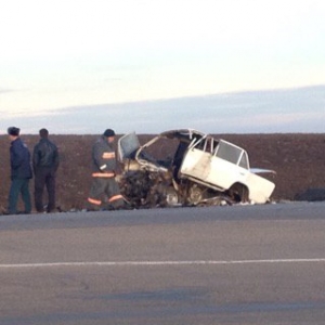 Столкновение «Land Cruiser» и «ВАЗ 2106» унесло жизни трех человек в Иркутской области (ФОТО)