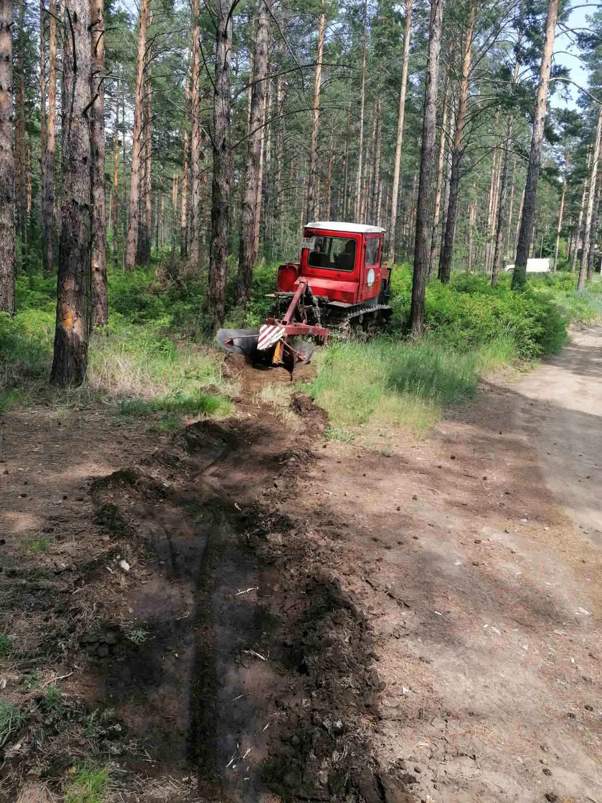 В Улан-Удэ идет противопожарная опашка территорий