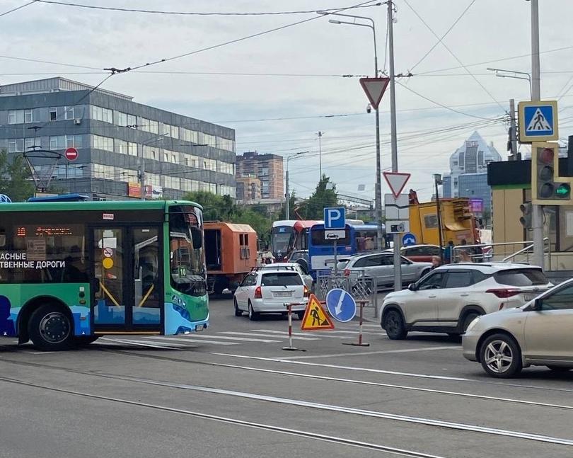В Улан-Удэ из-за ремонта трамвайных путей образовались большие пробки