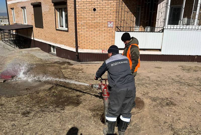 В Улан-Удэ проверяют более 1,5 тыс пожарных гидрантов