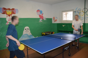 Осужденные подростки в Улан-Удэ получили в дар теннисный стол