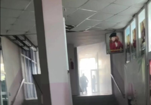Загоревшийся плафон наделал переполох в торговом центре Улан-Удэ