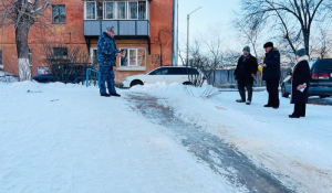 Улан-удэнских полицейских заметили на детских горках