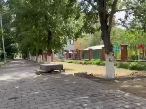 В Улан-Удэ активно обновляют дороги возле соцобъектов