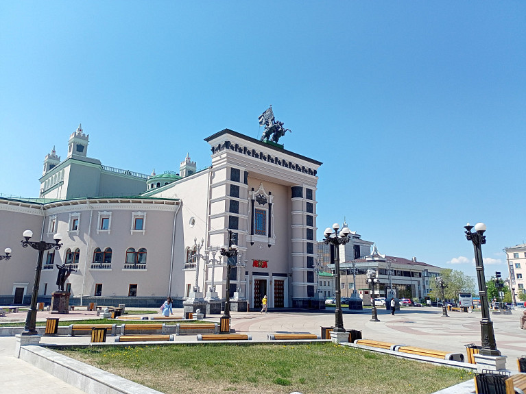 Более 100 артистов Монгольского театра оперы и балета приедут в Бурятию Более 100 артистов Монгольского театра оперы и балета приедут в Бурятию
