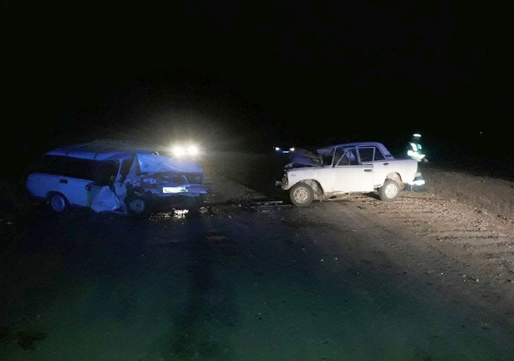В Бурятии столкновение двух ВАЗов закончилось трагически В Бурятии столкновение двух ВАЗов закончилось трагически