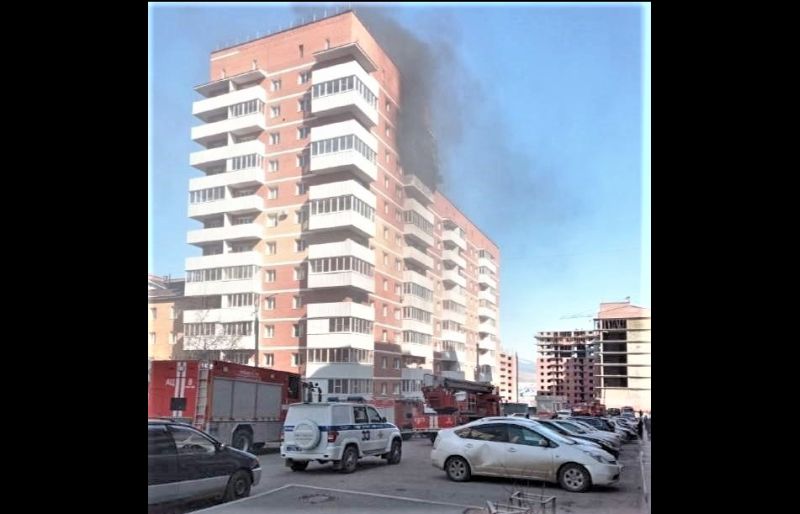 В Улан-Удэ на пожаре спасли двух детей В Улан-Удэ на пожаре спасли двух детей