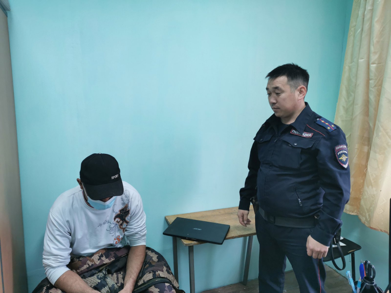 В Бурятии вора-рецидивиста нашли по следу обуви В Бурятии вора-рецидивиста нашли по следу обуви