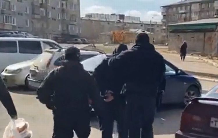 В Бурятии задержали разбойника, напавшего на водителя на дороге В Бурятии задержали разбойника, напавшего на водителя на дороге