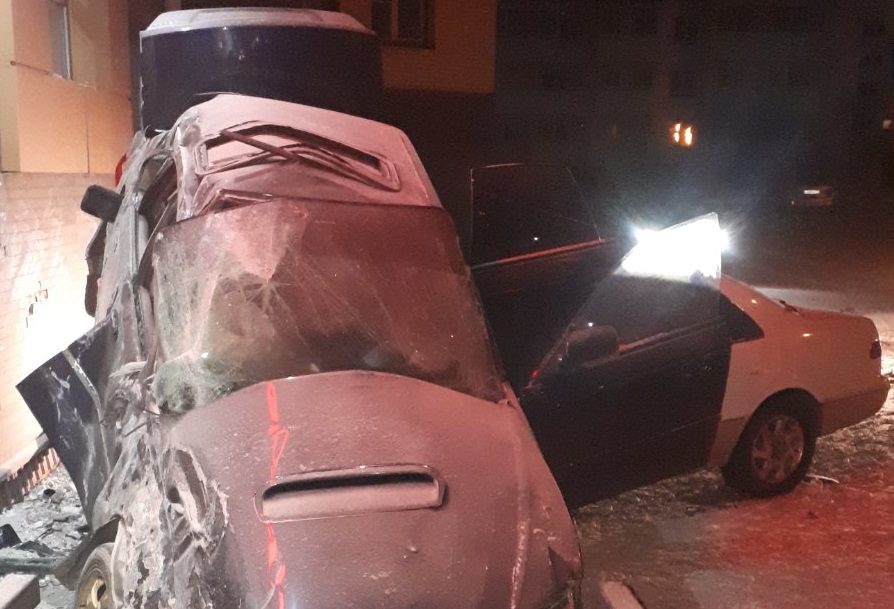 В Улан-Удэ пьяный водитель пострадал в серьезной аварии В Улан-Удэ пьяный водитель пострадал в серьезной аварии