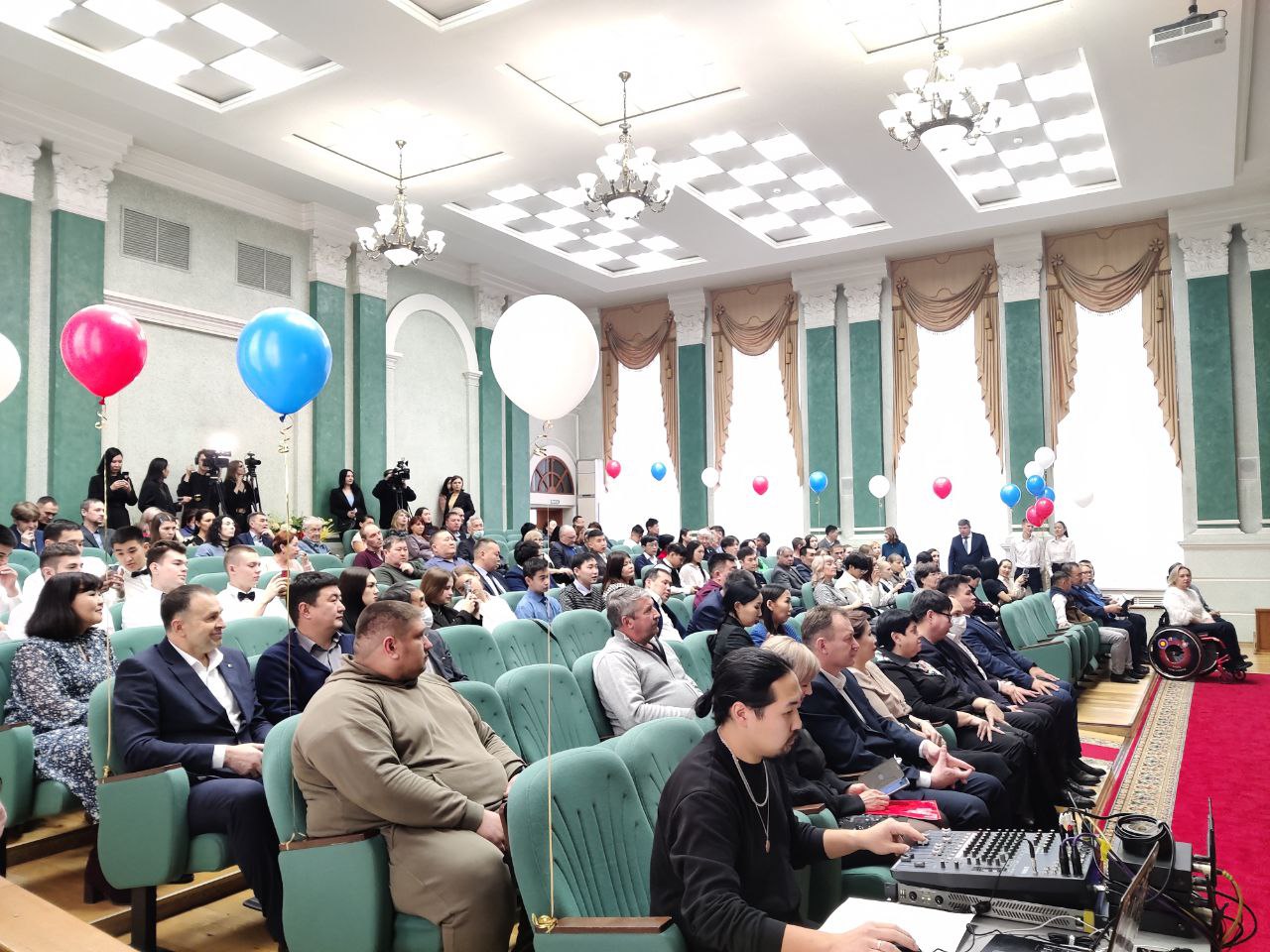 В Улан-Удэ наградили выдающихся деятелей спорта