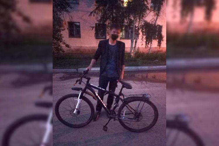 В Улан-Удэ вор пытался удрать от росгвардейцев на украденном велосипеде В Улан-Удэ вор пытался удрать от росгвардейцев на украденном велосипеде