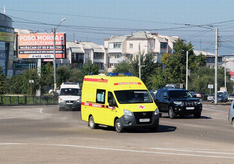 В Улан-Удэ женщина на «Мазде» сбила пешехода В Улан-Удэ женщина на «Мазде» сбила пешехода