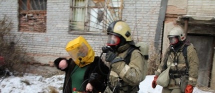15 человек эвакуировали пожарные из горящего общежития в Улан-Удэ