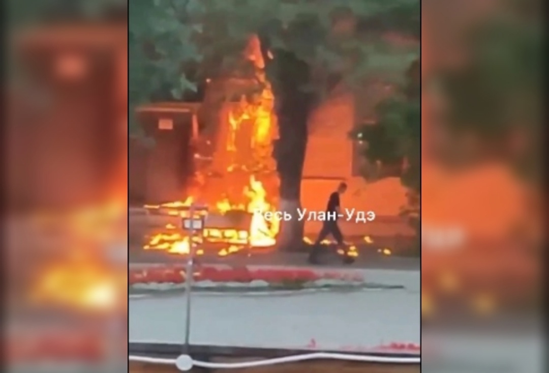 В Бурятии разыскивают подозреваемого в поджоге бывшего здания военкомата