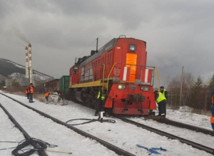 В Бурятии сошли с рельсов тепловоз и вагон с углем