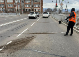 В Бурятии все дефекты на дорогах устранят по гарантии