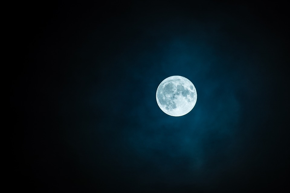 Жители Бурятии увидят самое длительное лунное затмение века