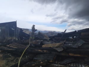 На севере Бурятии сгорел магазин и склад бытовой техники