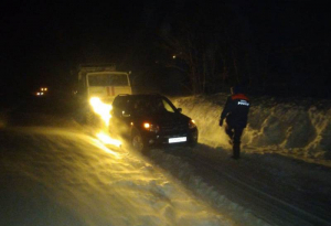 В Бурятии спасатели вытащили из снежного плена двадцать человек