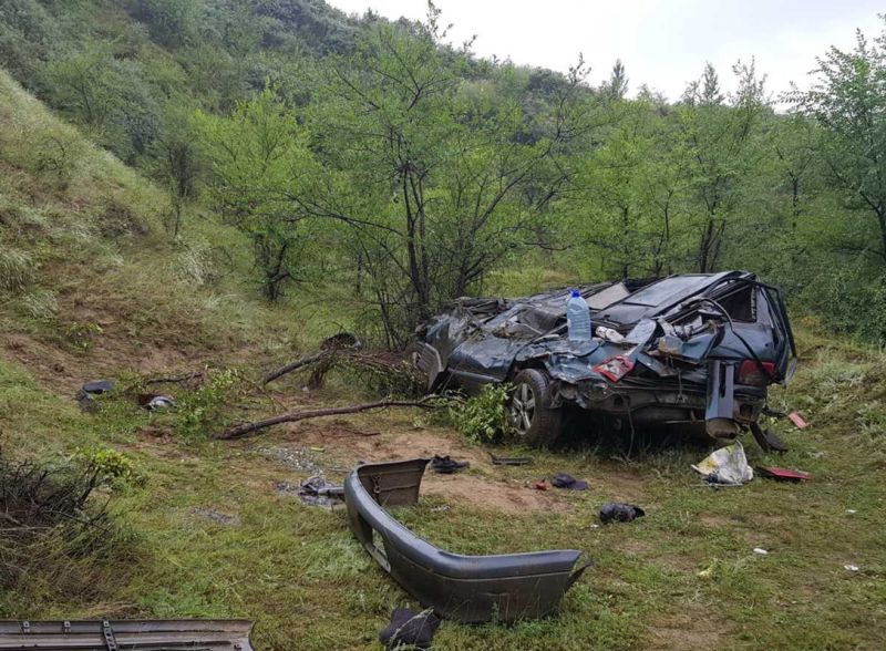 В Бурятии автомобиль упал в овраг, водитель погиб