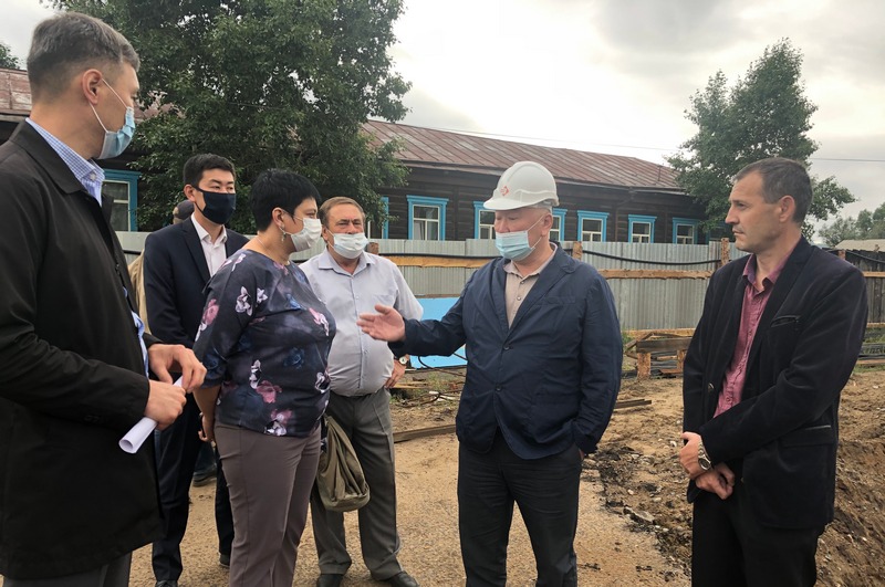 В Бурятии началось строительство поликлиники в Тарбагатае В Бурятии началось строительство поликлиники в Тарбагатае
