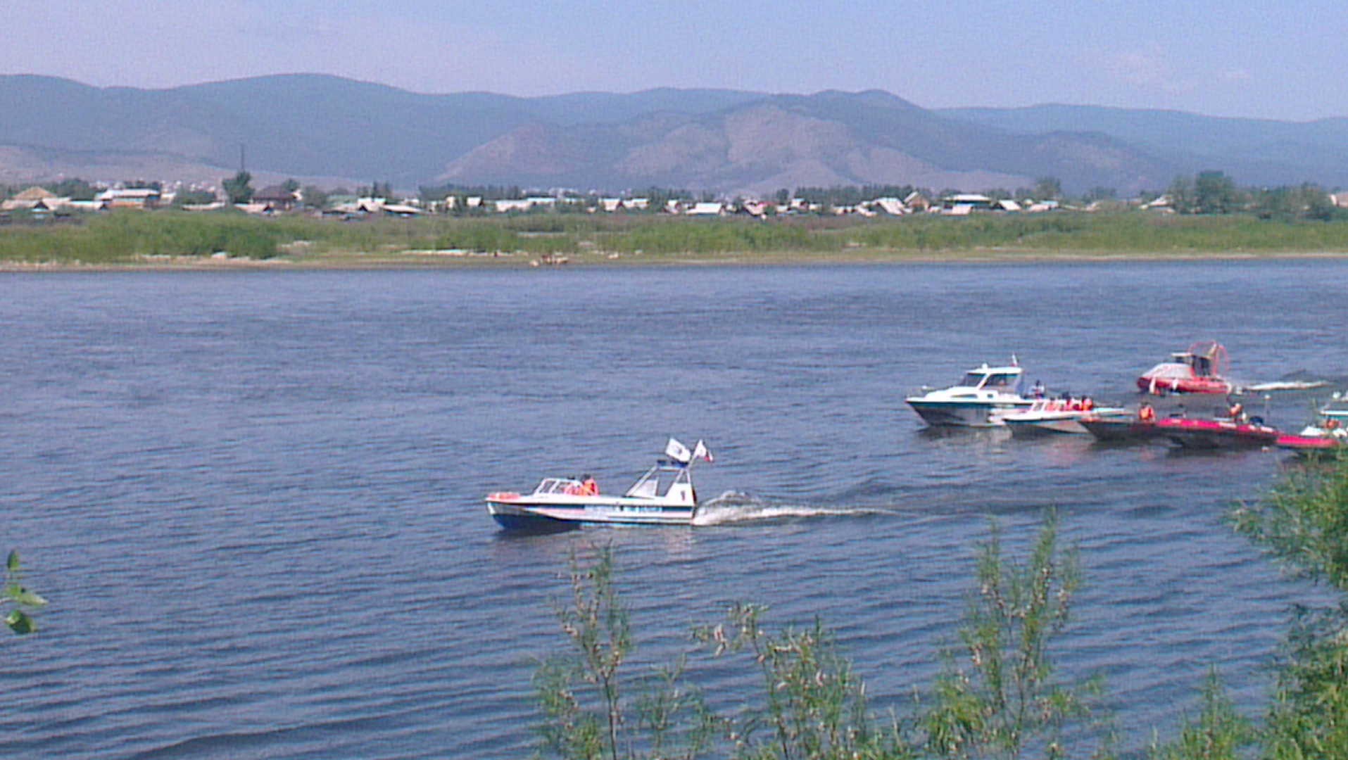 В Улан-Удэ прошел парад водных спасателей В Улан-Удэ прошел парад водных спасателей
