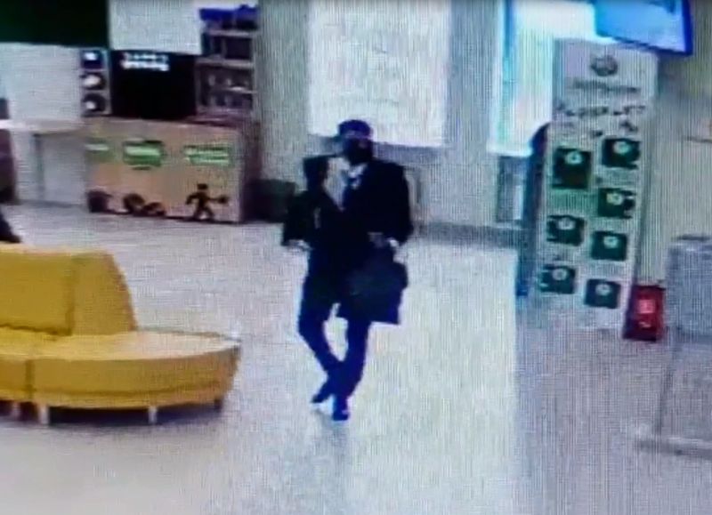 В Улан-Удэ бизнесмен-неудачник пытался ограбить банк с сувенирной гранатой