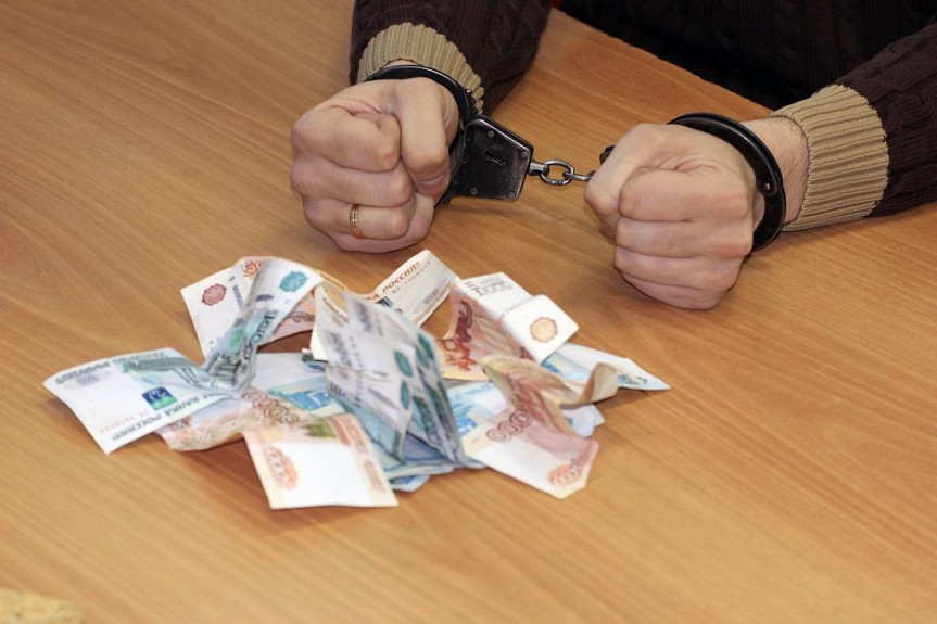 В Улан-Удэ бизнесмена осудили за невыплату зарплаты и сокрытие налогов В Улан-Удэ бизнесмена осудили за невыплату зарплаты и сокрытие налогов