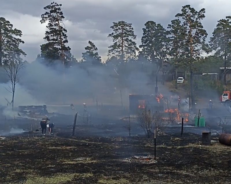 В Бурятии по вине женщины сгорели три дома