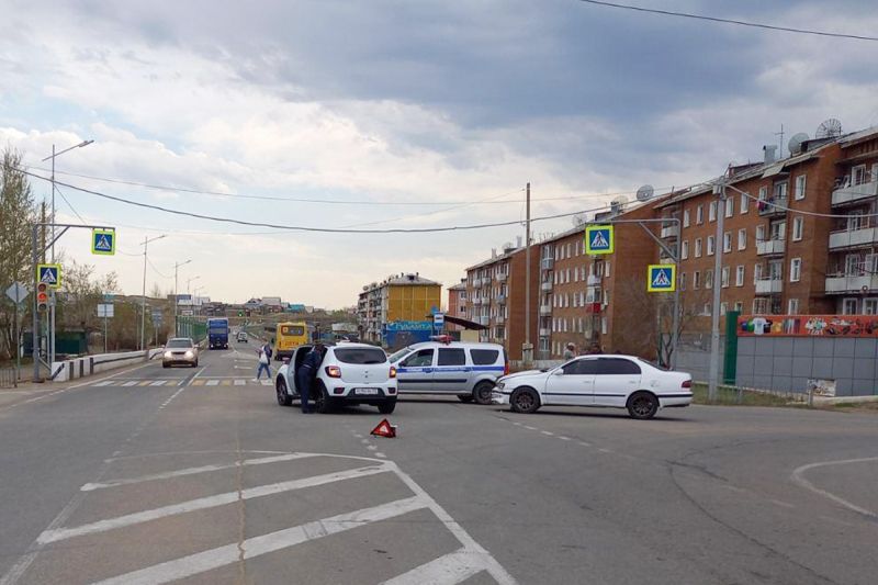 В Бурятии полицейские разыскивают очевидцев ДТП, случившегося больше года назад В Бурятии полицейские разыскивают очевидцев ДТП, случившегося больше года назад