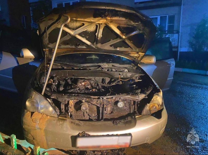 В Улан-Удэ ночью горел автомобиль