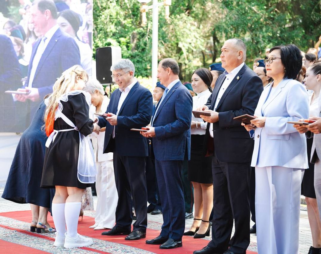 В Улан-Удэ наградили 394 медалиста В Улан-Удэ наградили 394 медалиста
