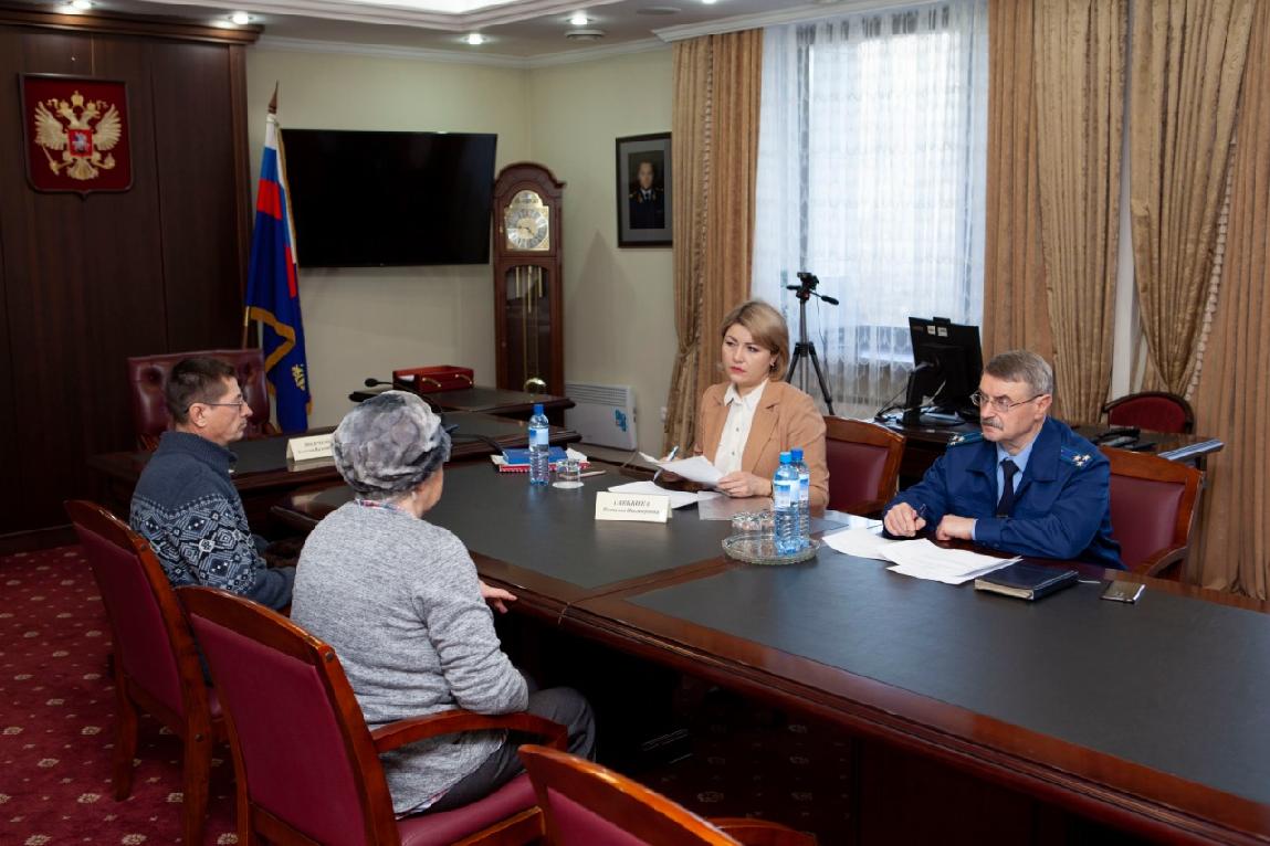 В Бурятии прошел прием граждан по вопросам защиты прав детей В Бурятии прошел прием граждан по вопросам защиты прав детей