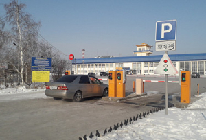 Жители Бурятии возмущаются услугами такси и парковкой в аэропорту Улан-Удэ