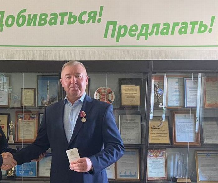 Вадим Бредний получил медаль за содействие в проведении спецоперации