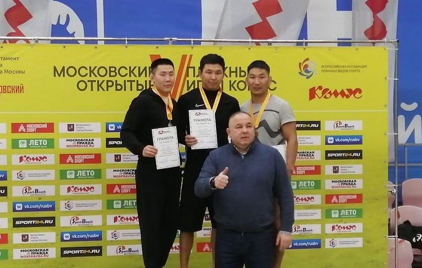 Спортсмены Бурятии завоевали 6 медалей Чемпионата России по пляжной борьбе