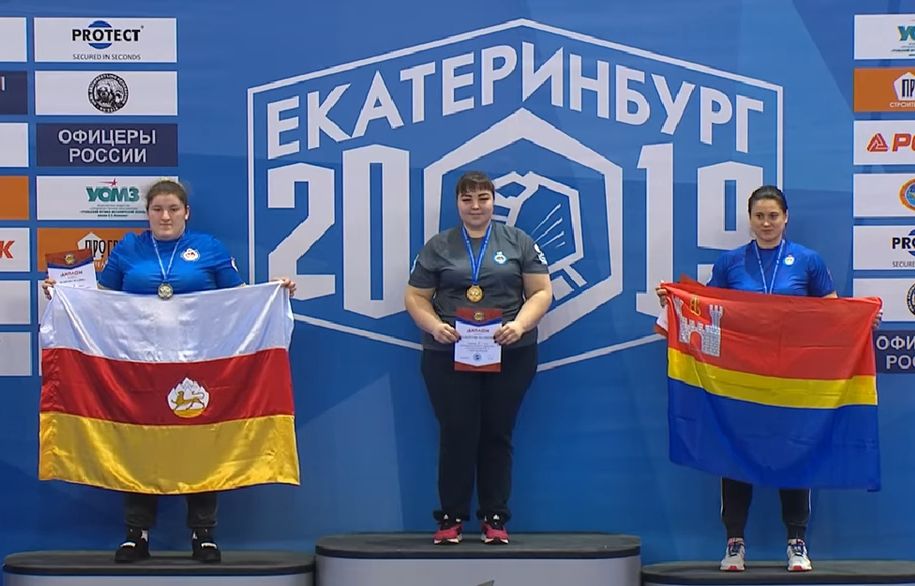 Спортсменка из Бурятии стала чемпионкой России по армрестлингу