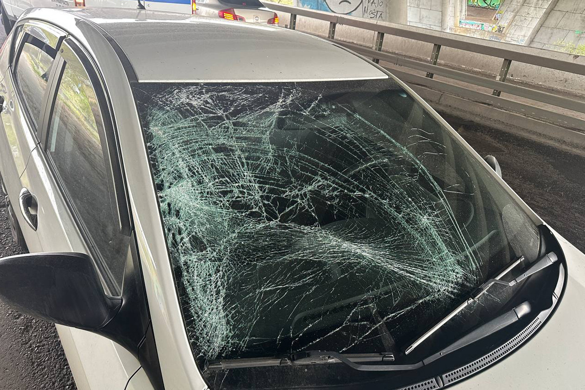 Школьника на самокате в Улан-Удэ сбили на пешеходном переходе Школьника на самокате в Улан-Удэ сбили на пешеходном переходе