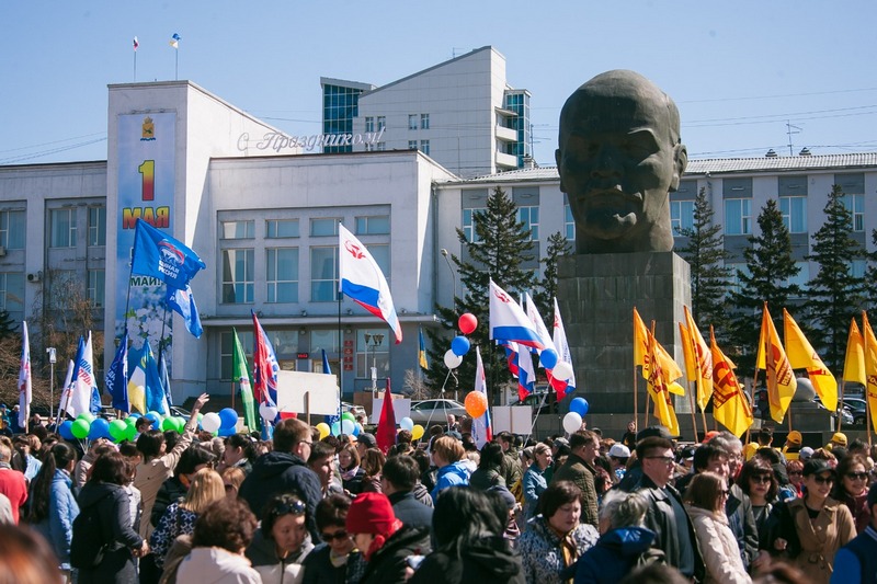 Россияне не хотят отказываться от Первого мая Россияне не хотят отказываться от Первого мая
