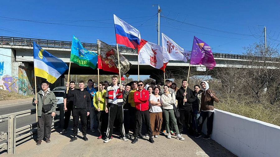 Студенты колледжа искусств Улан-Удэ приняли участие в памятном забеге Студенты колледжа искусств Улан-Удэ приняли участие в памятном забеге