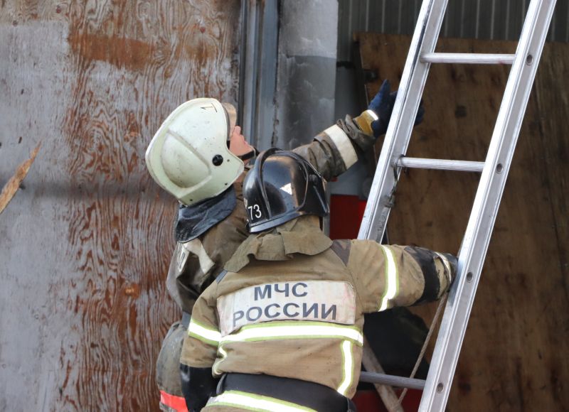 В Бурятии пожар повредил две квартиры В Бурятии пожар повредил две квартиры