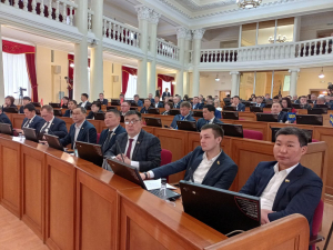 Депутаты Хурала изменили Конституцию Бурятии