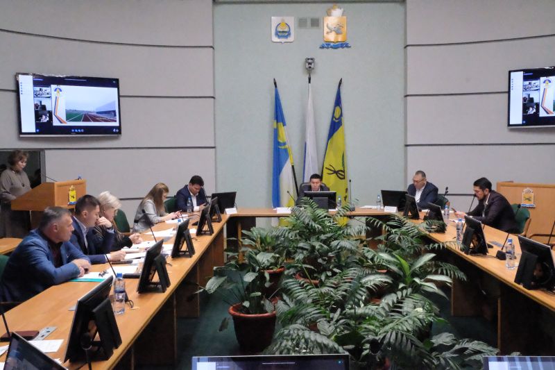 В горсовете Улан-Удэ рассмотрели ход «спортивного» строительства В горсовете Улан-Удэ рассмотрели ход «спортивного» строительства