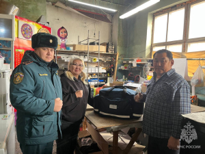 В Бурятии сотрудники МЧС закупили медицинские средства для бойцов СВО