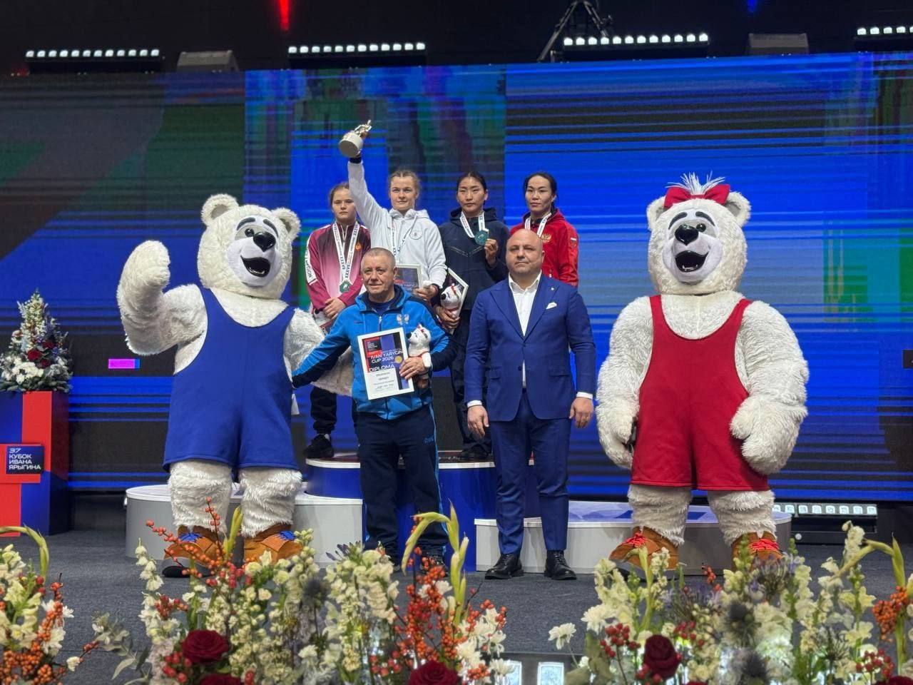 ������ ���������� ����� ������� �� ���������� ����� ������� � ����������� 