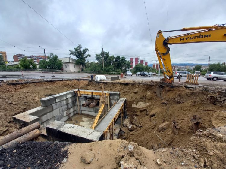 В Улан-Удэ начали подавать горячую воду в 31 доме по улицам Боевая - Конечная В Улан-Удэ начали подавать горячую воду в 31 доме по улицам Боевая - Конечная