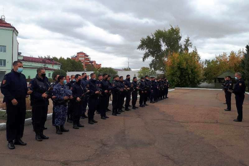 В Улан-Удэ росгвардейцы почтили память погибшегоколлеги