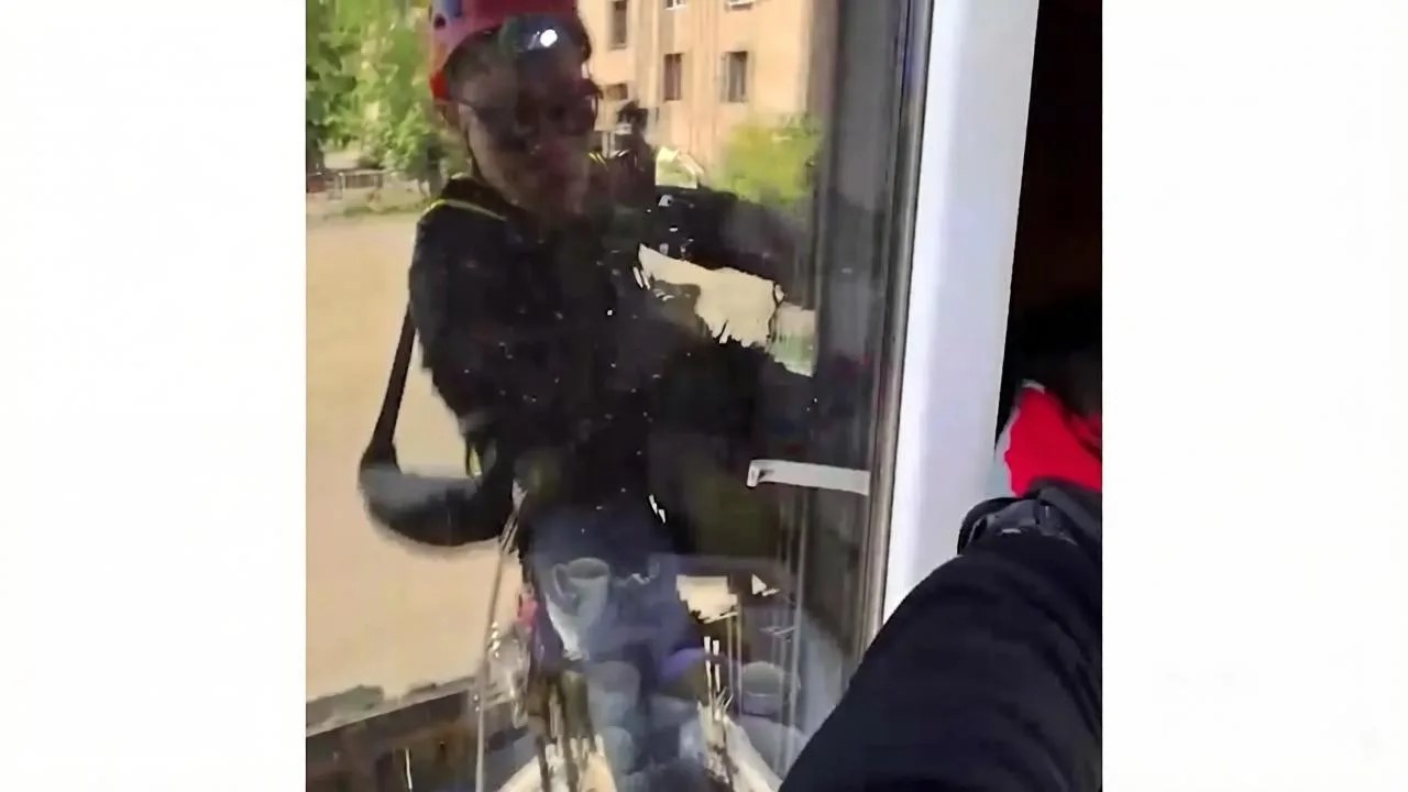 � ����-��� ������������ ��������� ���� �����������
